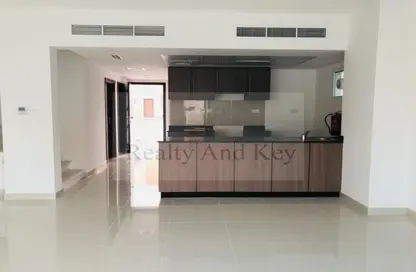 Kitchen image for: Villa - 3 Bedrooms - 4 Bathrooms for rent in Manazel Al Reef 2 - Al Samha - Abu Dhabi, Image 1