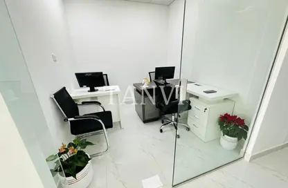 مكتب - استوديو - 1 حمام للايجار في ريم ريزدنسي - الكرامة - دبي