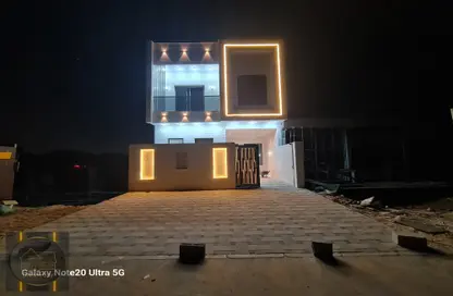 فيلا - 4 غرف نوم - 7 حمامات للبيع في الحليو 2 - الحليو - عجمان
