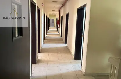 سكن عمال - استوديو - 8 حمامات للايجار في الجرف 3 - الجرف - عجمان وسط المدينة - عجمان