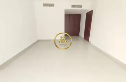 شقة - 2 غرف نوم - 3 حمامات للايجار في شارع التعاون الجديد - التعاون - الشارقة