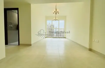 Empty Room image for: Apartment - 2 Bedrooms - 3 Bathrooms for rent in Al Falah Street - City Downtown - Abu Dhabi, Image 1