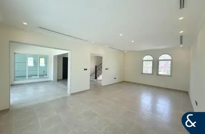 Villa - 3 Bedrooms - 3 Bathrooms for rent in Legacy - Jumeirah Park - Dubai