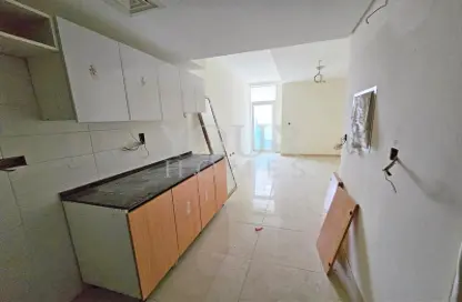 صورة لـ مطبخ شقة - 1 حمام للبيع في برج الرياح 2 - بحيرة الماس غرب - أبراج بحيرة الجميرا - دبي ، صورة رقم 1