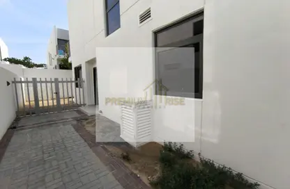 Townhouse - 3 Bedrooms - 5 Bathrooms for rent in Primrose - Damac Hills 2 - Dubai