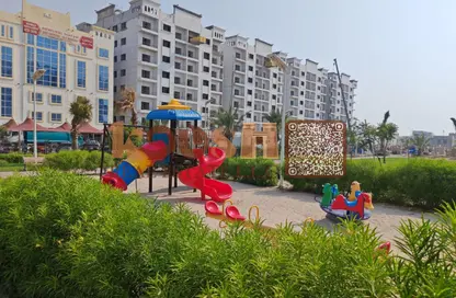 شقة - 2 غرف نوم - 3 حمامات للبيع في قرية الاميرة - الياسمين - عجمان