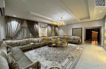 فيلا - 5 غرف نوم - 7 حمامات للبيع في 1 المويهات - المويهات - عجمان