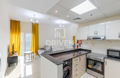 شقة - 1 حمام للايجار في برج يونى استايت الرياضية - مدينة دبي الرياضية - دبي
