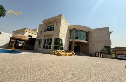 Villa - 7 Bedrooms - 7+ Bathrooms for rent in Al Falaj - Al Riqqa - Sharjah