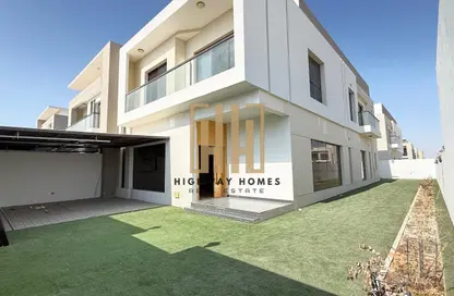 Villa - 5 Bedrooms - 7 Bathrooms for rent in Hoshi - Al Badie - Sharjah