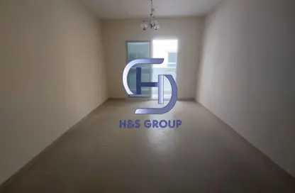 شقة - غرفة نوم - 2 حمامات للايجار في الشامسي 1 - تجارية مويلح - الشارقة