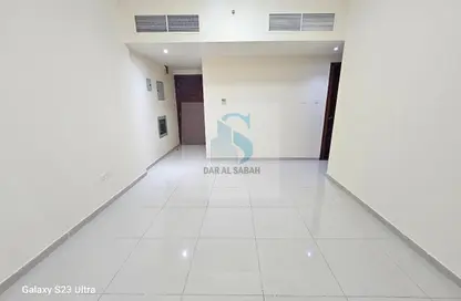 Apartment - 1 Bedroom - 1 Bathroom for rent in Al Nahda Complex - Al Nahda - Sharjah