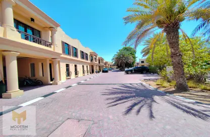 Villa - 4 Bedrooms - 6 Bathrooms for rent in Fortress Compound - Al Salam Street - Abu Dhabi