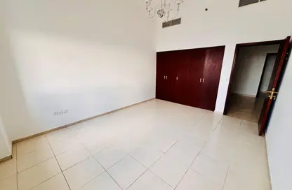 شقة - 3 غرف نوم - 4 حمامات للايجار في برج ماجيستيك - شارع التعاون - التعاون - الشارقة