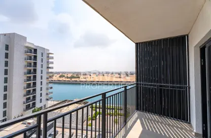 Apartment - 1 Bedroom - 2 Bathrooms for rent in Waters Edge - Yas Island - Abu Dhabi