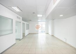 صورةغرفة فارغة لـ: مكتب - 1 حمام للكراء في الشارع الثاني - شارع المطار - أبوظبي, صورة 1