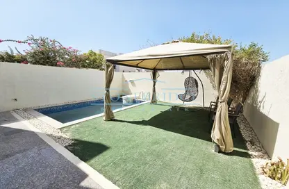 فيلا - 4 غرف نوم - 4 حمامات للبيع في القرية الغربية - الفرجان - دبي