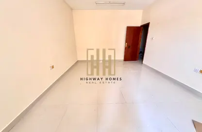 Apartment - 2 Bedrooms - 2 Bathrooms for rent in Muwailih Building - Muwaileh - Sharjah