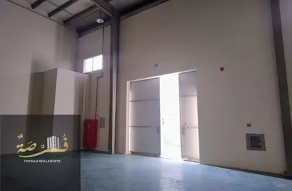 مستودع - استوديو - 3 حمامات للايجار في أم الثعوب - أم القيوين