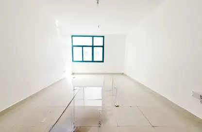 شقة - 2 غرف نوم - 2 حمامات للايجار في شارع إلكترا - أبوظبي