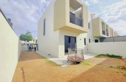 Townhouse - 2 Bedrooms - 3 Bathrooms for rent in Nasma Residence - Al Tai - Sharjah