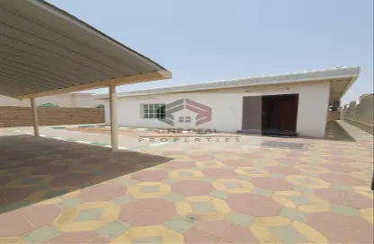 Terrace image for: Villa - 3 Bedrooms - 3 Bathrooms for rent in Falaj Hazzaa - Al Ain, Image 1