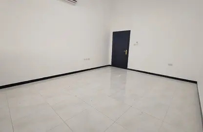 شقة - 2 غرف نوم - 2 حمامات للايجار في بني ياس شرق - بني ياس - أبوظبي