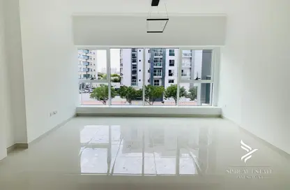 Apartment - 1 Bedroom - 2 Bathrooms for rent in Topaz Residences - Dubai Silicon Oasis - Dubai
