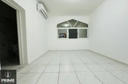 Apartment - Studio - 1 Bathroom for rent in Al Khalidiya - Abu Dhabi