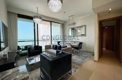 صورة لـ غرفة المعيشة / غرفة الطعام شقة - 2 غرف نوم - 3 حمامات للايجار في برج فيستا - برج فيستا - دبي وسط المدينة - دبي ، صورة رقم 1