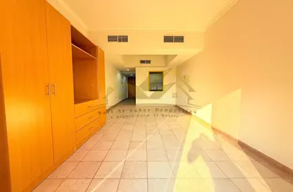 شقة - 1 حمام للايجار في الكرامة - دبي