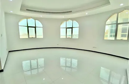 Apartment - 1 Bathroom for rent in Shakhbout City - Abu Dhabi