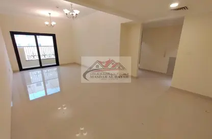 شقة - 2 غرف نوم - 2 حمامات للايجار في بناية مويليح 29 - مويلح - الشارقة