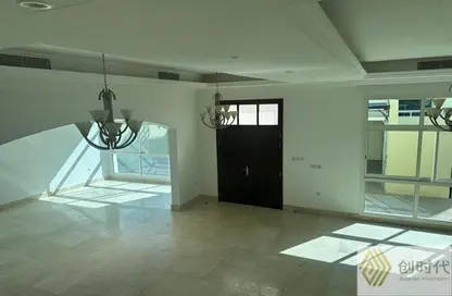 Villa - 5 Bedrooms - 6 Bathrooms for rent in Al Barsha 1 - Al Barsha - Dubai Villa - 5 Bedrooms - 6 Bathrooms for rent in Al Barsha 1 - Al Barsha - Dubai
