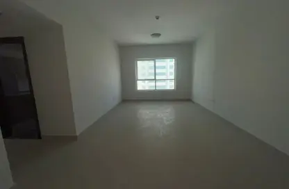 شقة - 2 غرف نوم - 3 حمامات للايجار في شارع التعاون - التعاون - الشارقة