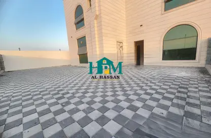 شقة - 3 غرف نوم - 4 حمامات للايجار في مدينة الرياض - أبوظبي