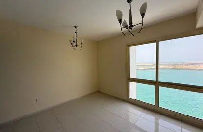 شقة - غرفة نوم - 2 حمامات للايجار في 12B البحيرة - لاجون - ميناء العرب - راس الخيمة - رأس الخيمة