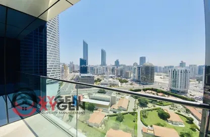 Apartment - 2 Bedrooms - 3 Bathrooms for rent in Wave tower - Corniche Road - Abu Dhabi