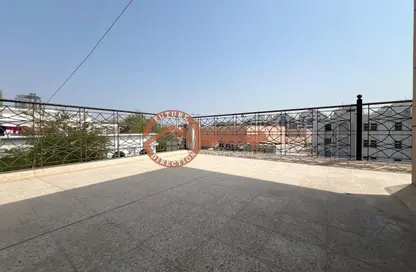 Penthouse - 2 Bedrooms - 2 Bathrooms for rent in Al Nahyan Camp - Abu Dhabi