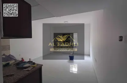 Apartment - Studio - 1 Bathroom for rent in Al Mowaihat 3 - Al Mowaihat - Ajman