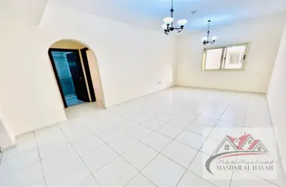 Apartment - 1 Bedroom - 2 Bathrooms for rent in Muwaileh 29 Building - Muwaileh - Sharjah