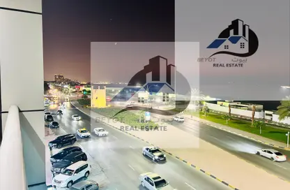 شقة - غرفة نوم - 2 حمامات للايجار في مساكن كورنيش عجمان - طريق كورنيش عجمان - عجمان