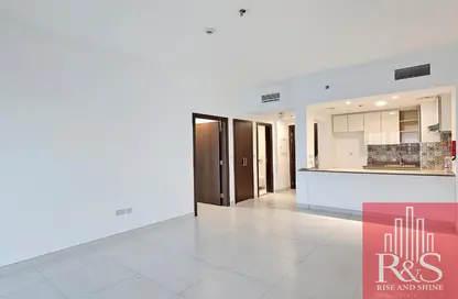 شقة - غرفة نوم - 1 حمام للايجار في مبنى ربدان - مدينة السيارات - دبي شقة - غرفة نوم - 1 حمام للايجار في مبنى ربدان - مدينة السيارات - دبي