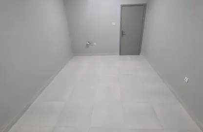 شقة - غرفة نوم - 1 حمام للايجار في شارع التعاون الجديد - التعاون - الشارقة