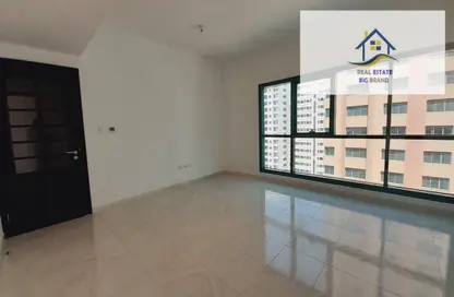 Apartment - 2 Bedrooms - 2 Bathrooms for rent in Tourist Club Area - Abu Dhabi