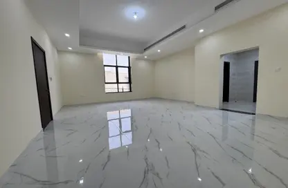 Apartment - Studio - 1 Bathroom for rent in Baniyas West - Baniyas - Abu Dhabi