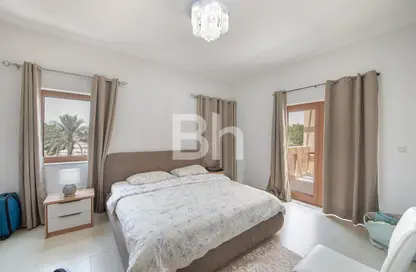 تاون هاوس - 3 غرف نوم - 4 حمامات للبيع في فيلات طراز دبي - القرية الشمالية - الفرجان - دبي