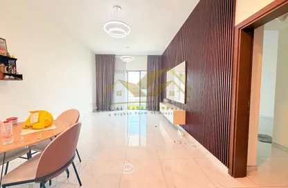 Apartment - 1 Bedroom - 2 Bathrooms for rent in Al Karama Sqaure - Al Karama - Dubai