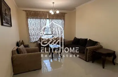 شقة - غرفة نوم - 2 حمامات للبيع في برج كابيتال - المجاز - الشارقة
