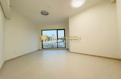 شقة - 3 غرف نوم - 4 حمامات للايجار في اوك هاوس أرجان - ارجان - دبي